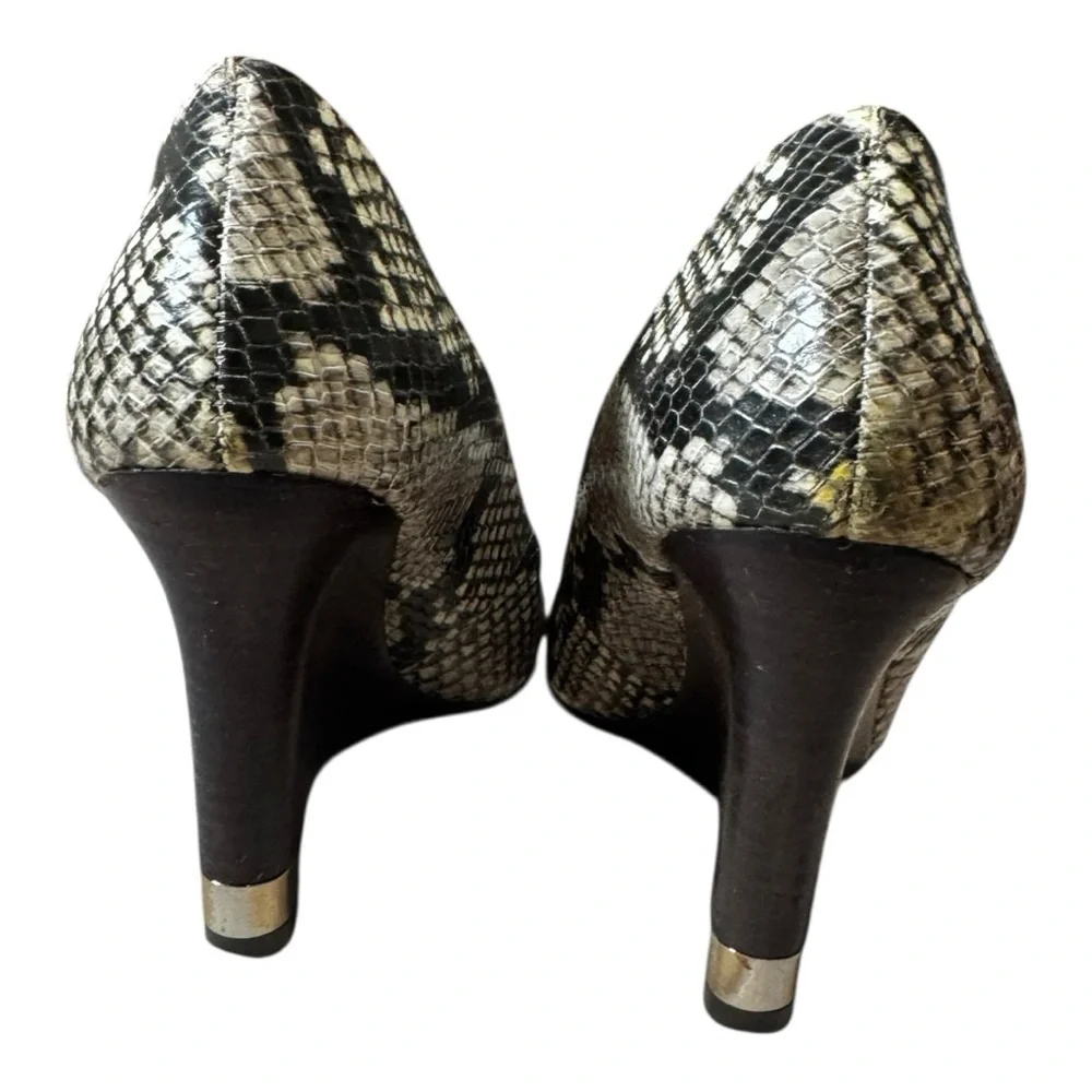 Tory Burch Benton Snakeskin Embossed Leather Wedge Pumps Size 7.5
